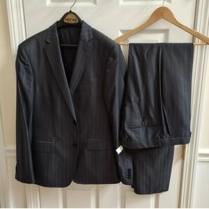 New Versace Collection Wool Silk Suit 2 Piece Euro 48 US 38 Pants Waist 30 Grey